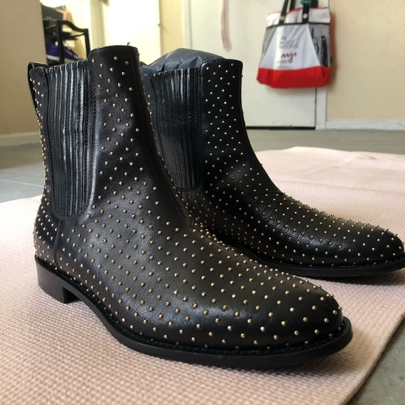 BURBERRY STUDED BOOTIES - Picture 1 of 5